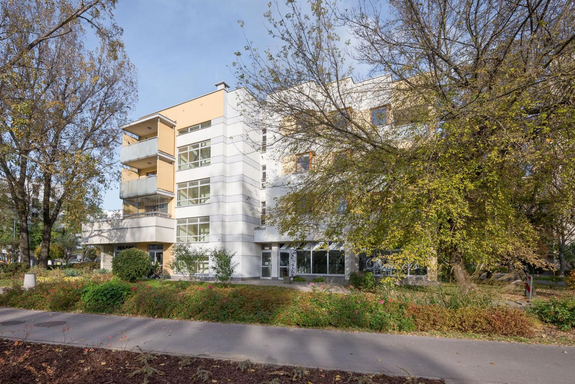 Saska Kepa Pleasant * Warszawa